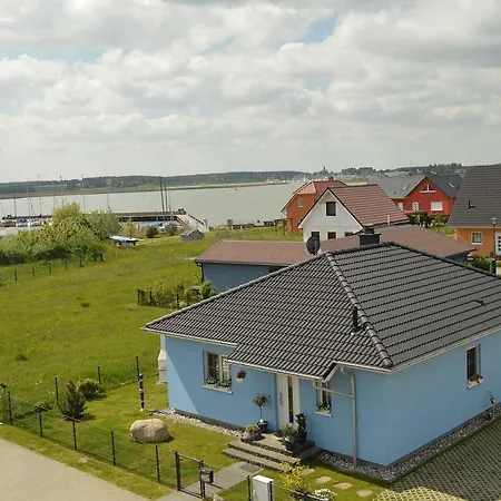 Fh Blaue Haus Am Peenestrom * بيناموندا